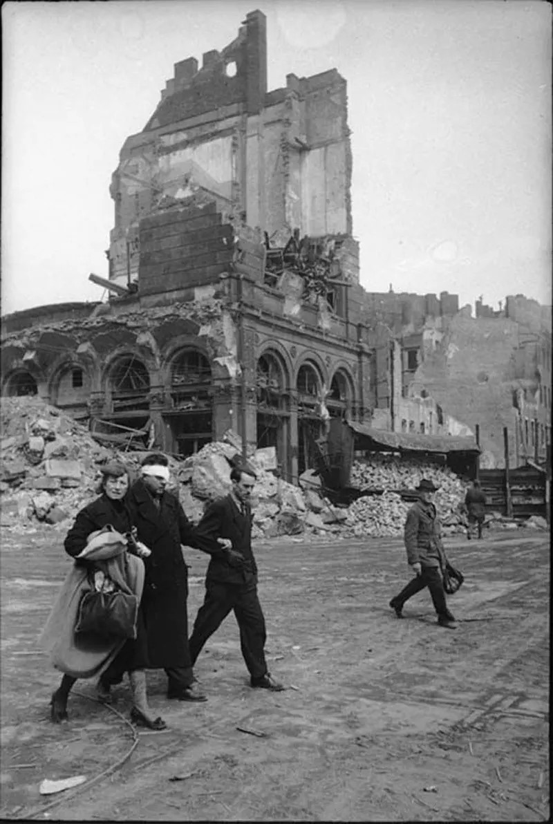 berlin-end-war-06.jpeg